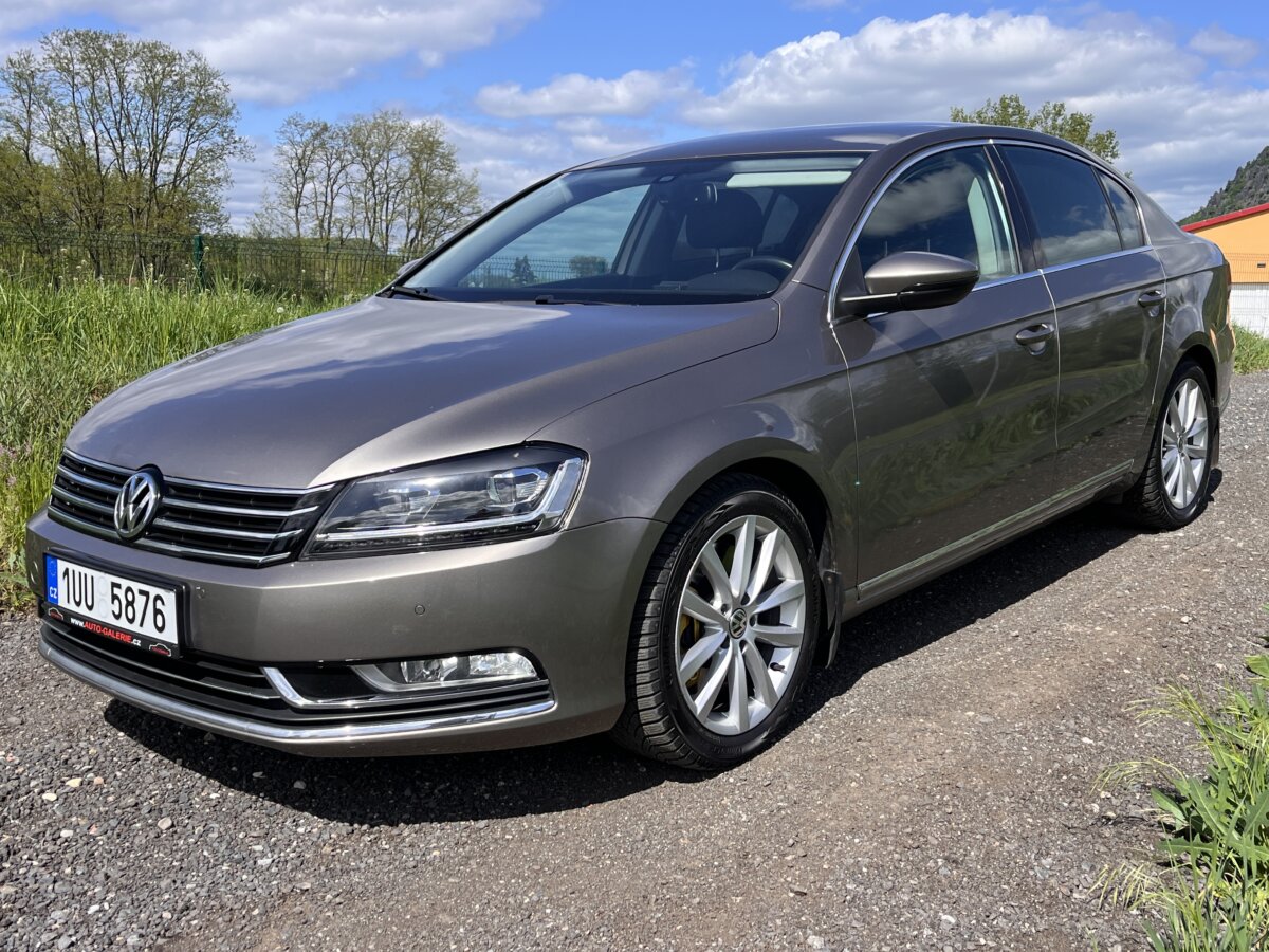 VOLKSWAGEN PASSAT B7 3.6 V6 4X4 220KW, 200TKM, VELKÝ SERVIS!