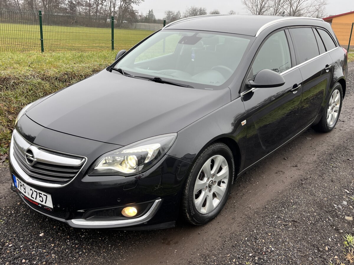 OPEL INSIGNIA 2.0CDTI 125KW,2015,BOSE,BIXENON,VIRTUAL,NAVI