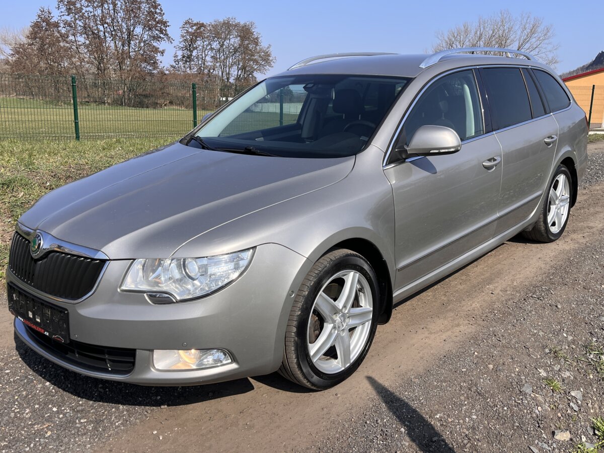 ŠKODA SUPERB 2.0TDI 125KW ELEGANCE,POLOKŮŽE,WEBASTO,XENONY