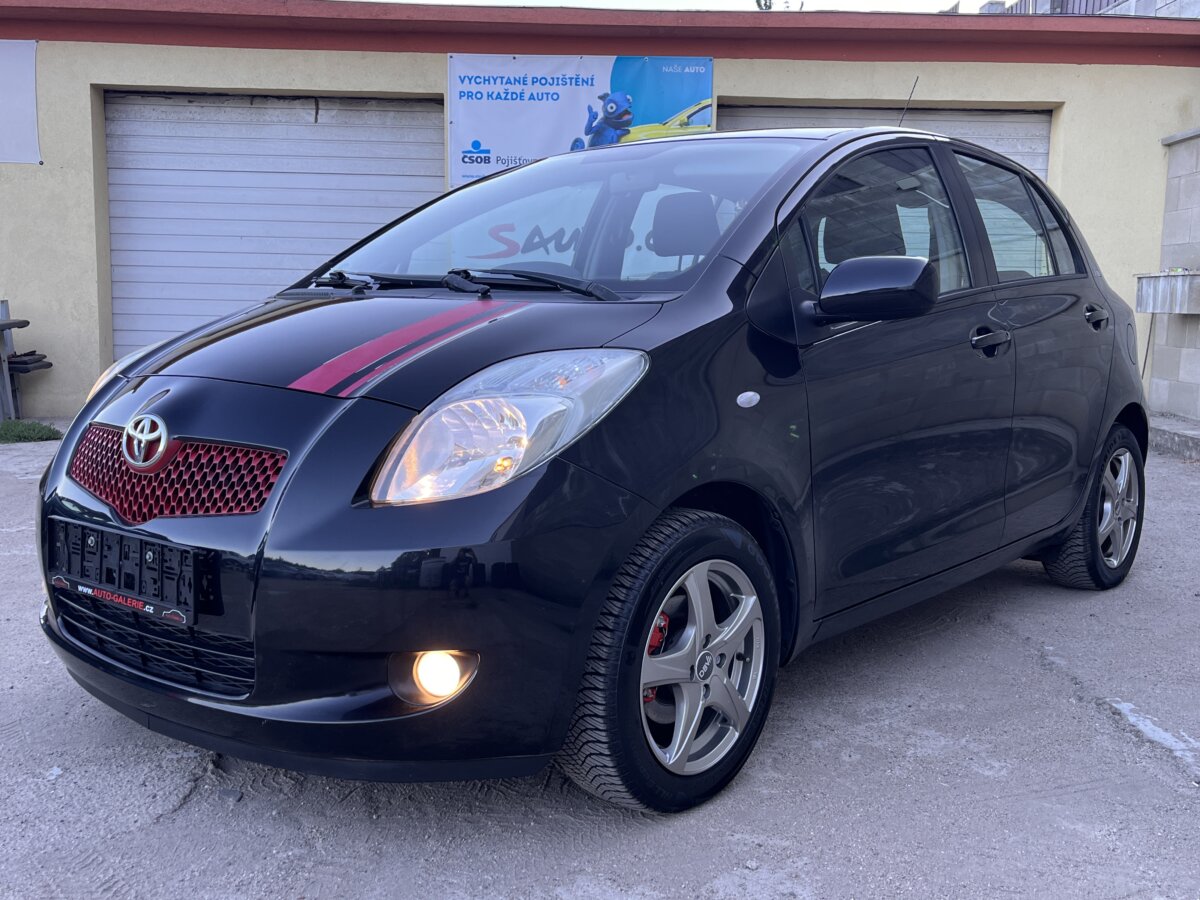 ▶️TOYOTA YARIS 1.3i 64KW, 2008, 99TKM, ESP, KLIMA, ALU15, TAŽNÉ◀️